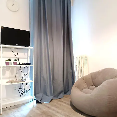 A Casa Di Rosa In Citta Studi 아파트 밀라노